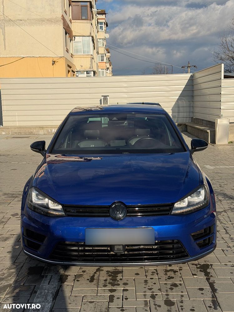 Volkswagen Golf R 4Motion (BlueMotion Technology) DSG - 1