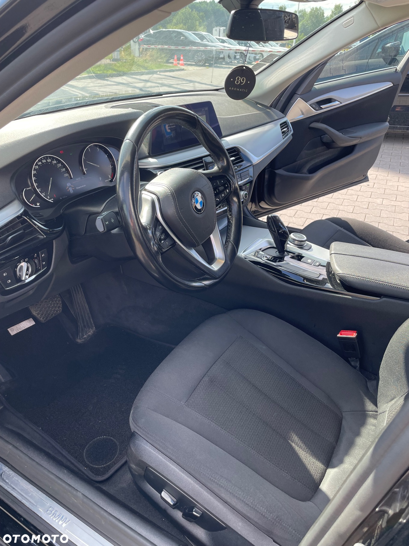 BMW Seria 5 520d Luxury Line - 13