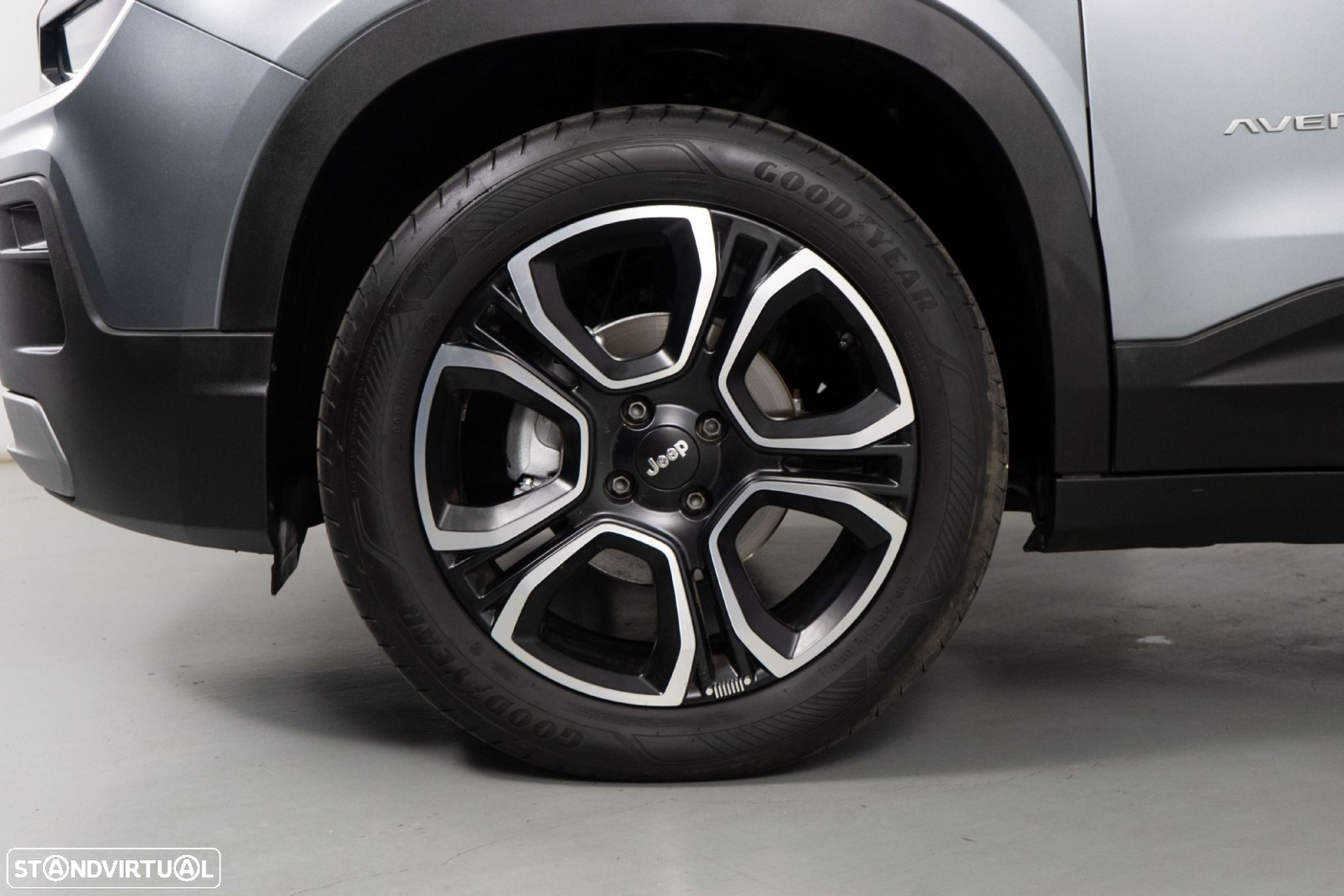 Jeep Avenger 1.2 GSE T3 Altitude - 19