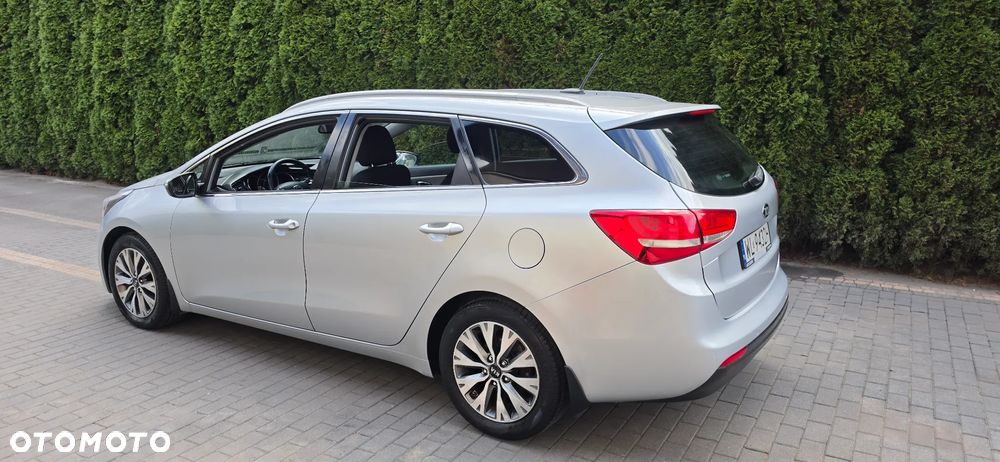 Kia Ceed 1.6 CRDi L Business Line - 8