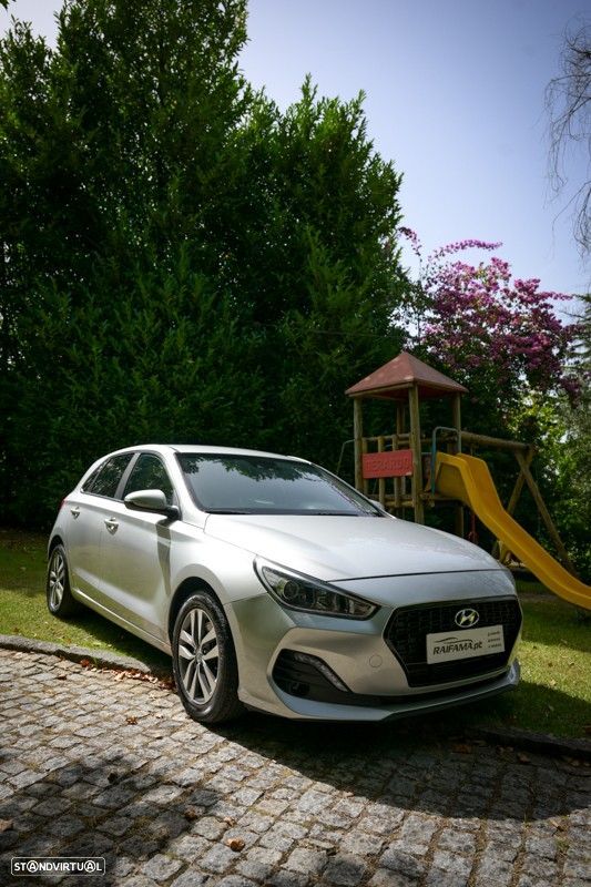 Hyundai i30 1.6 CRDI STyle+Navi - 4