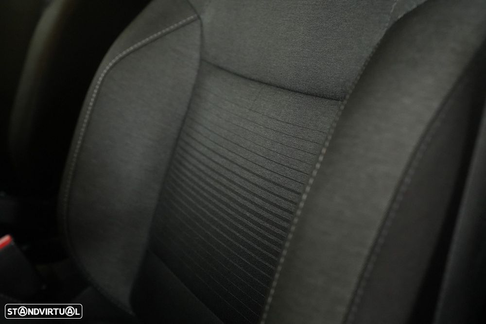 Renault Captur 1.0 TCe Exclusive - 32