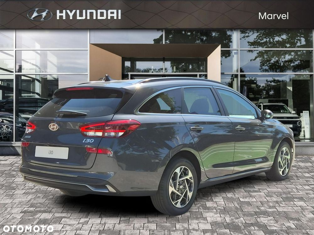 Hyundai i30 1.6 T-GDI Smart DCT - 6