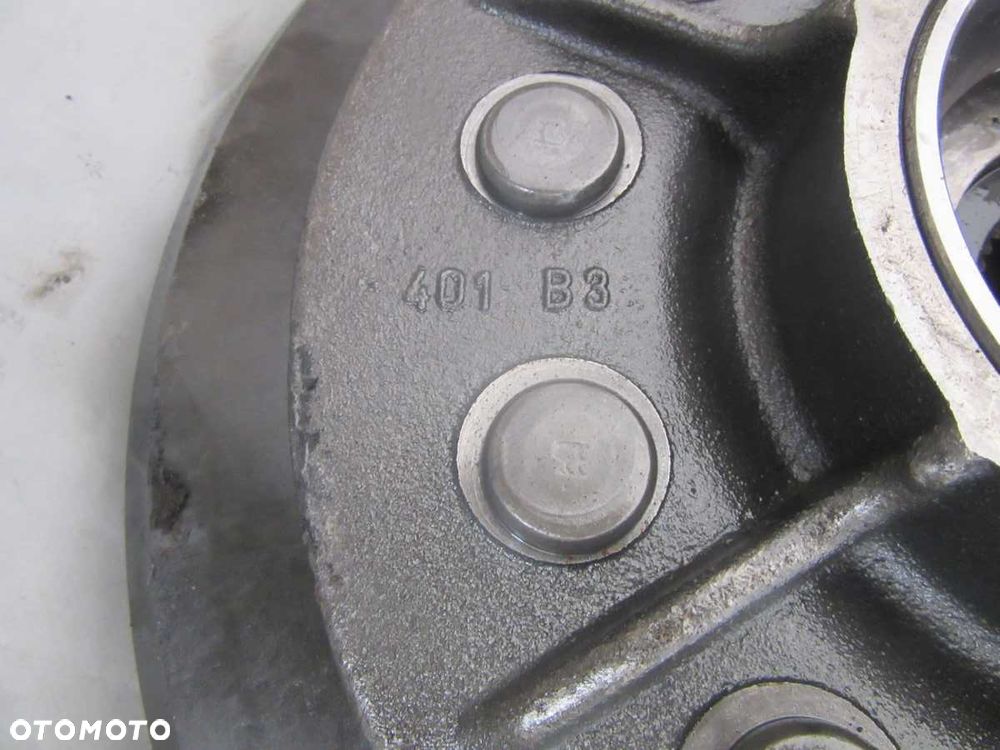 Atak talerz dyferencjał 8x39 Claas Ares 697 ATS - 7