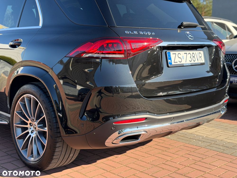Mercedes-Benz GLE 300 d 4Matic 9G-TRONIC AMG Line - 27