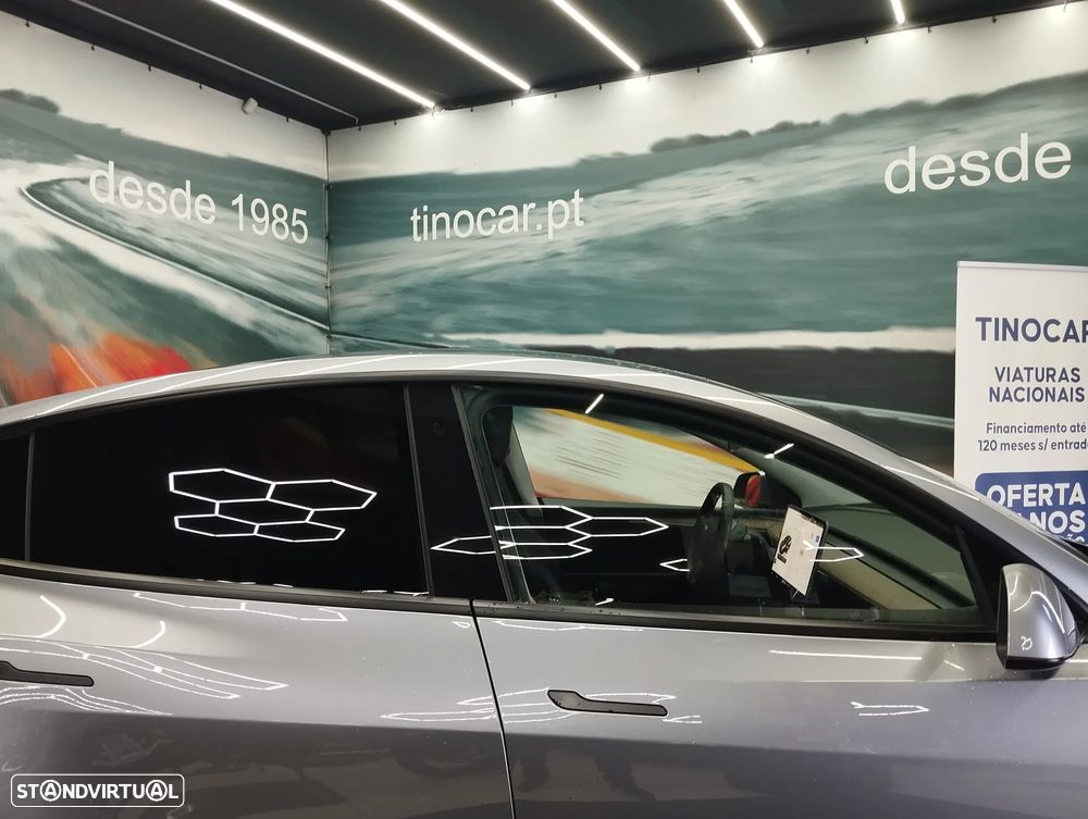 Tesla Model Y Long Range Tração Integral - 11