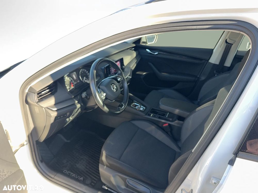 Skoda Octavia 2.0 TDI DSG Ambition - 12