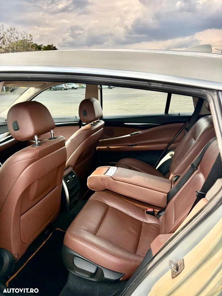 BMW Seria 5 520d Aut. - 10