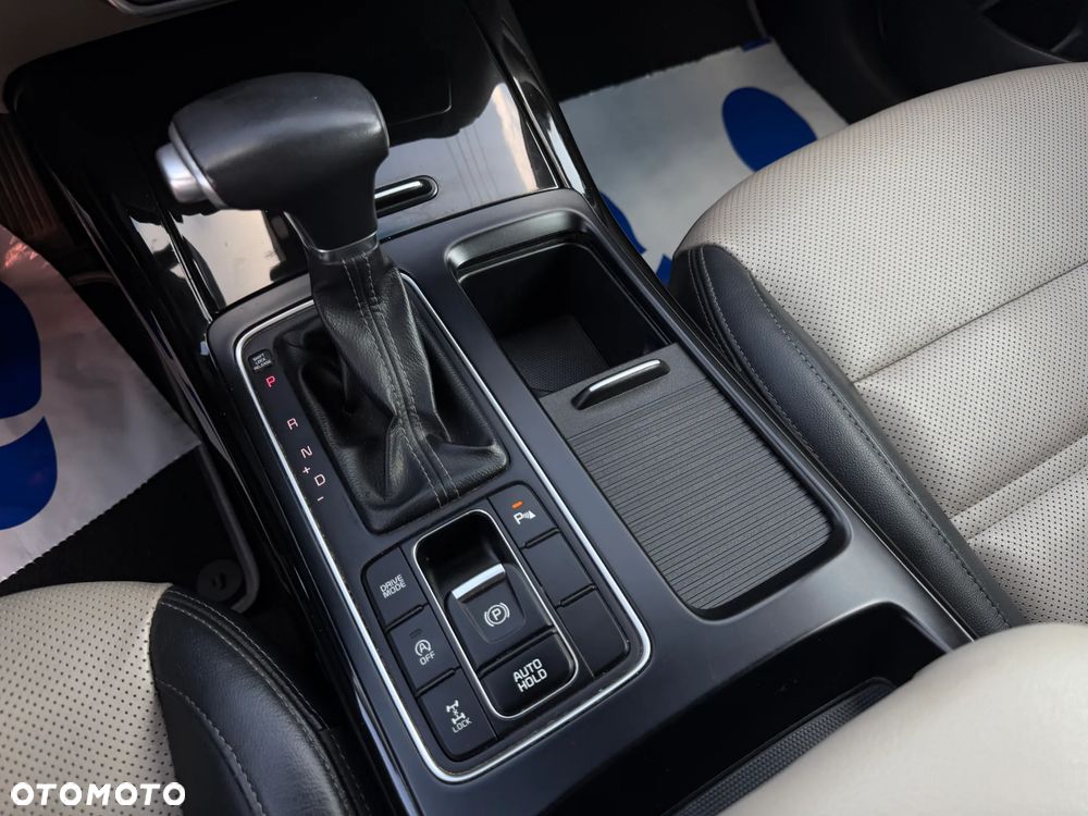 Kia Sorento 2.0 CRDI L - 23