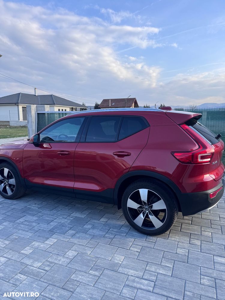 Volvo XC 40 D3 AWD Momentum Pro - 5