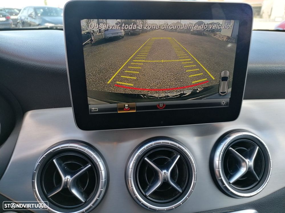 Mercedes-Benz CLA 180 d Shooting Brake Urban Aut. - 17