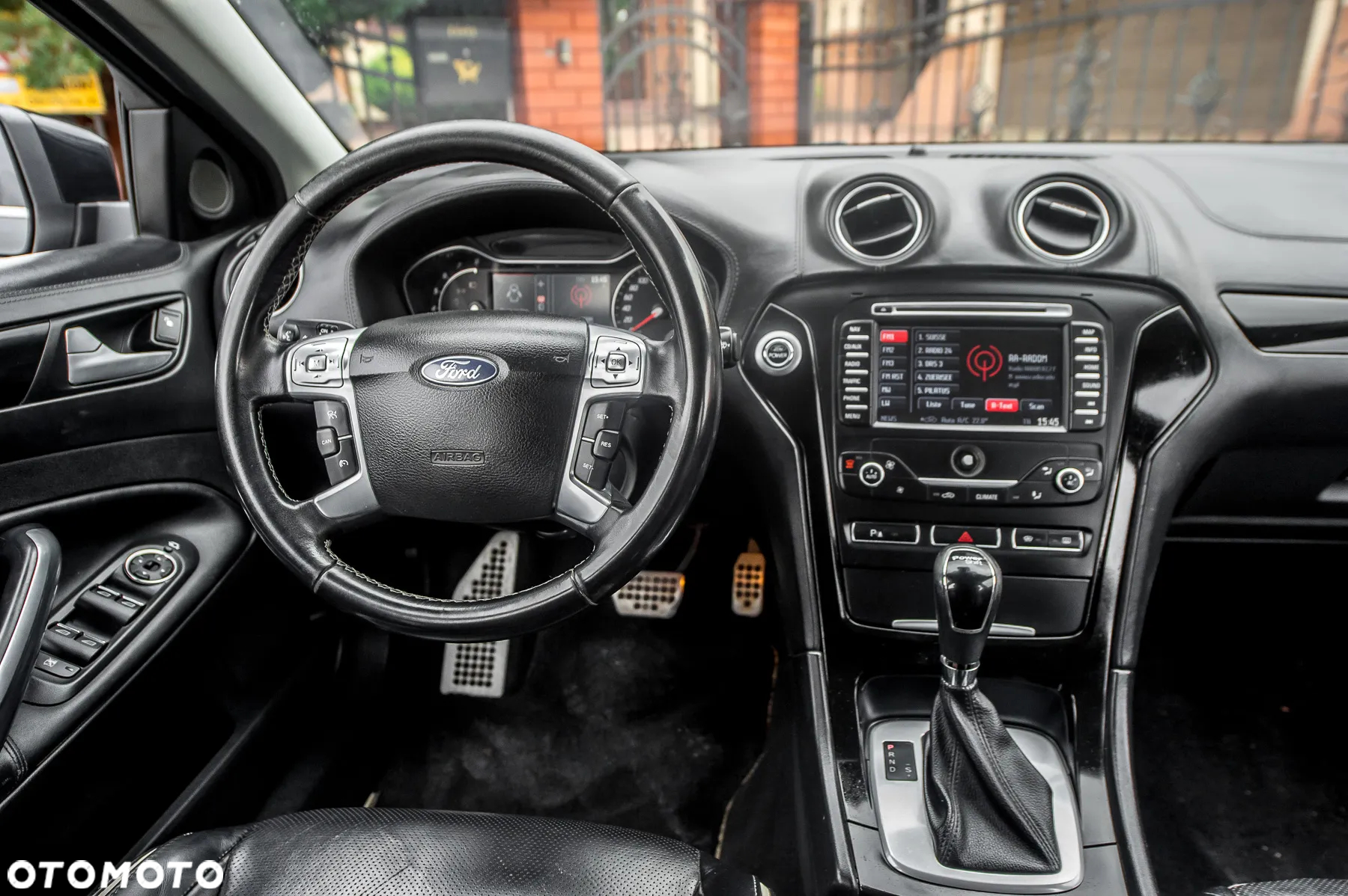Ford Mondeo 2.0 EcoBoost Start-Stopp Autom Titanium - 23