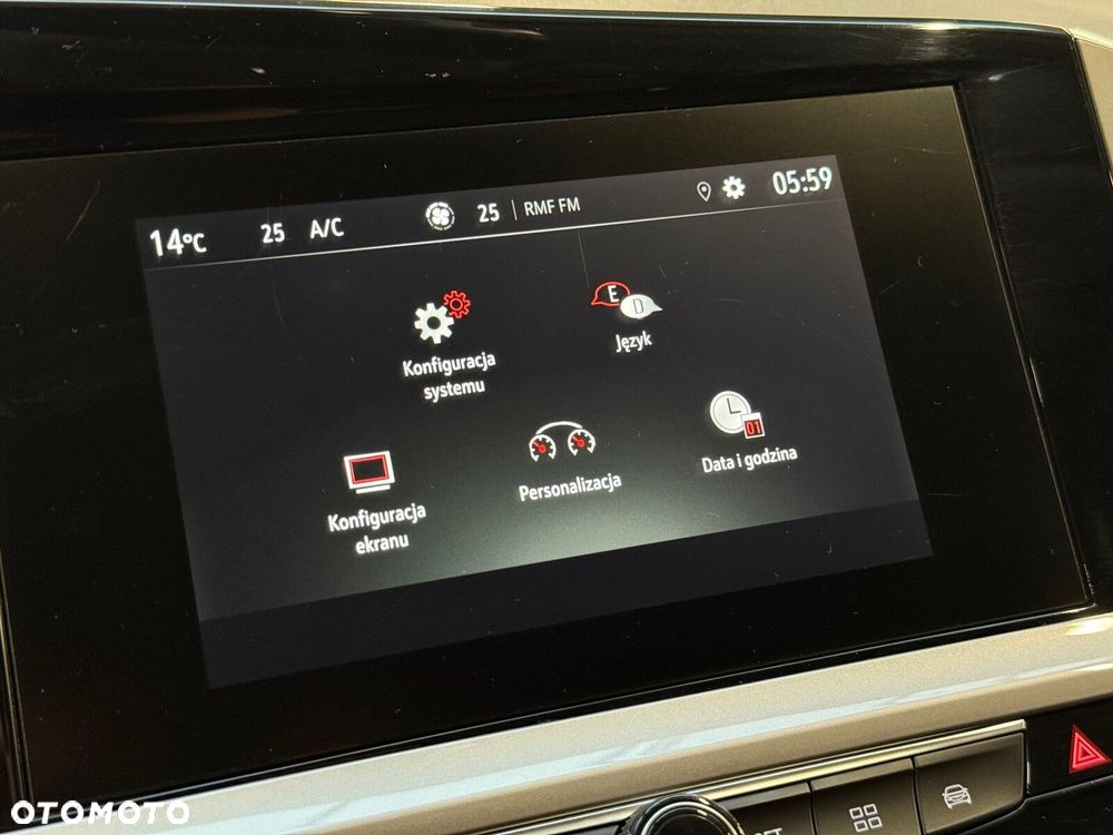 Opel Grandland 1.2 T Business Edition S&S - 36