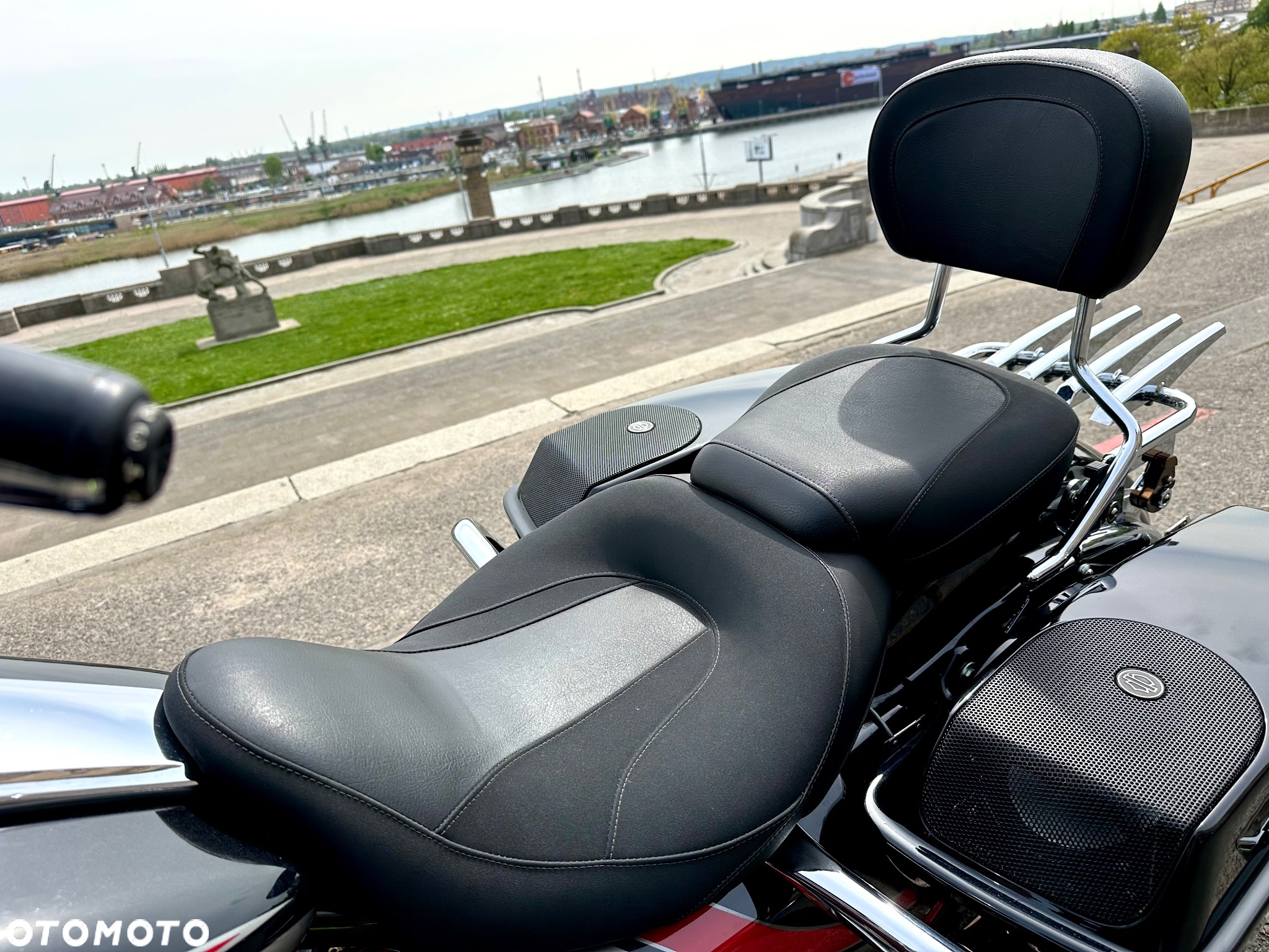 Harley-Davidson FLHS Electra Glide - 12