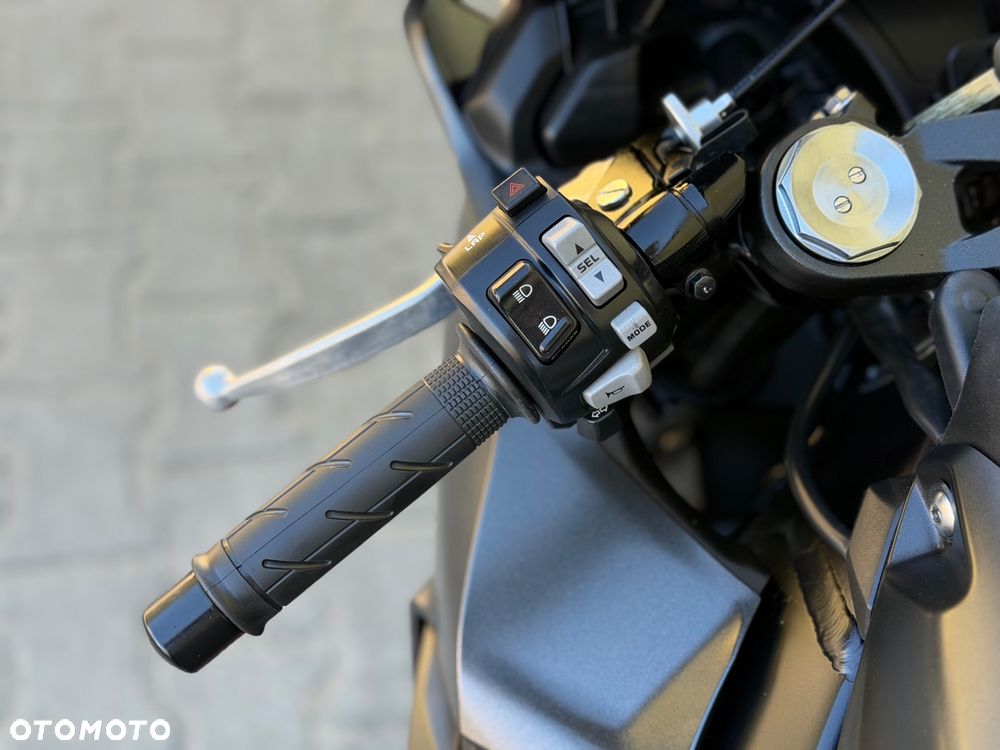 Honda CBR - 36