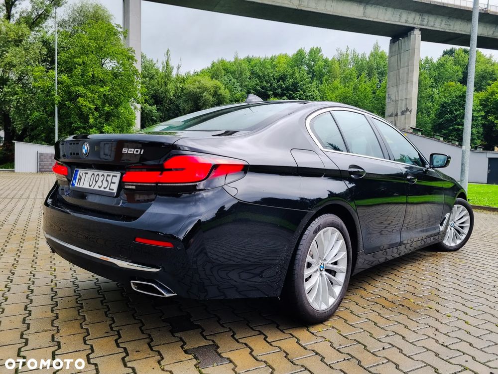 BMW Seria 5 520i Luxury Line sport - 4