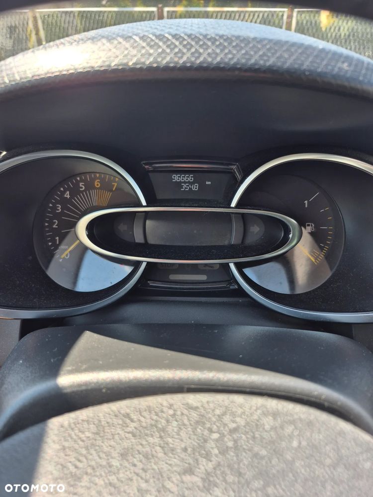 Renault Clio 1.2 16V Limited - 8