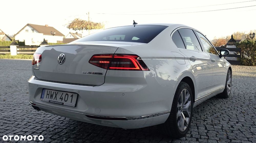 Volkswagen Passat - 15