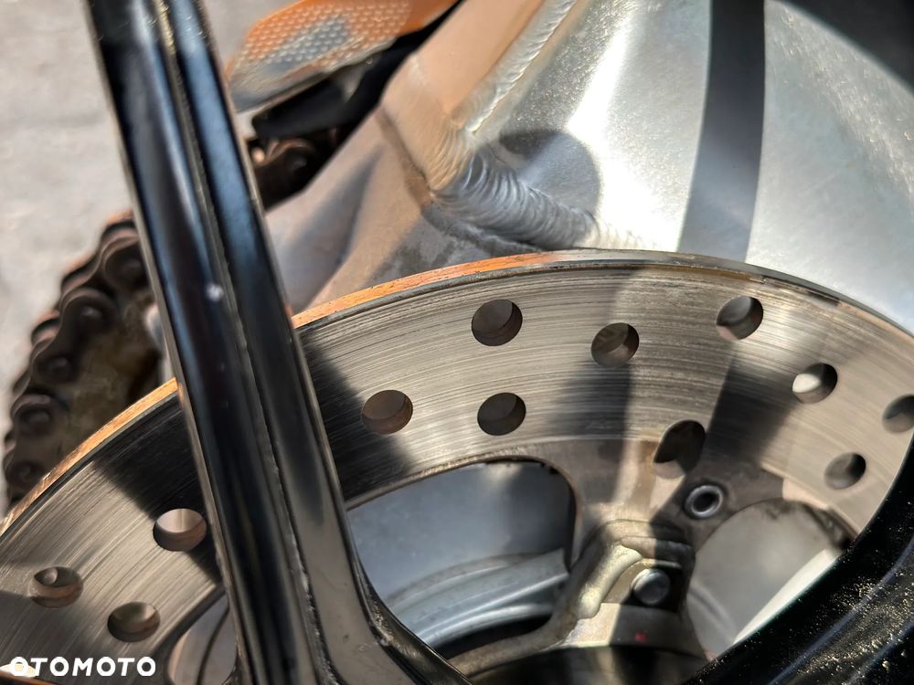 Ducati 848 - 13