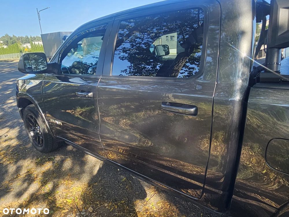 RAM 1500 Crew Cab Laramie - 9