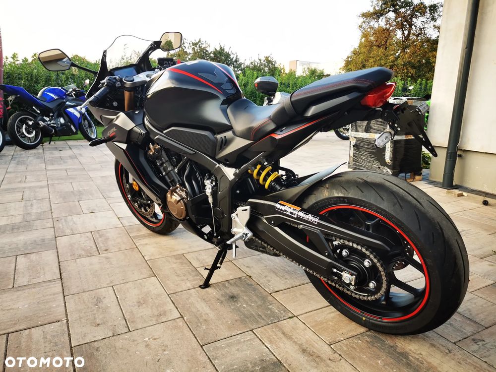 Honda CBR - 6