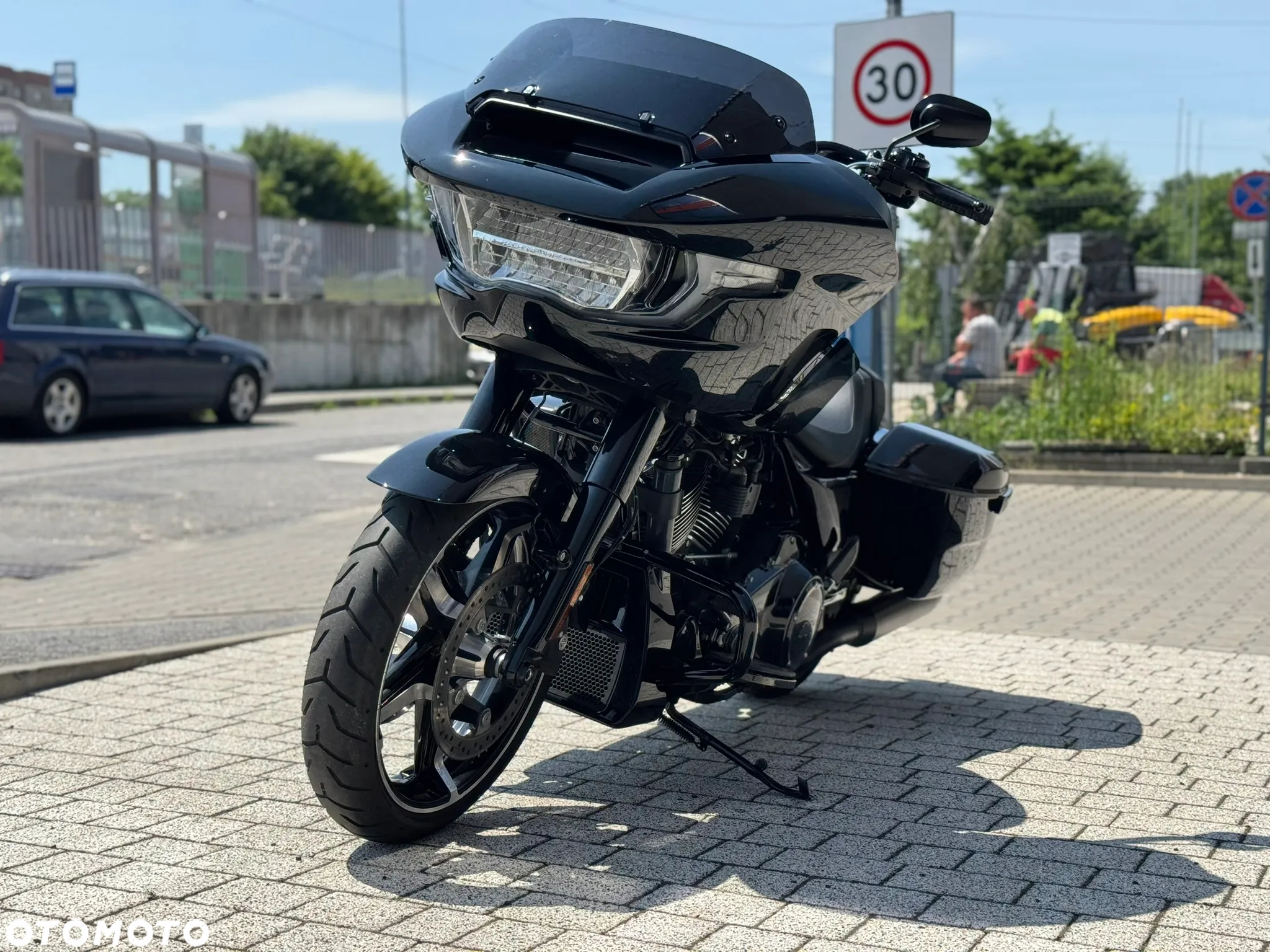 Harley-Davidson Touring Road Glide - 9