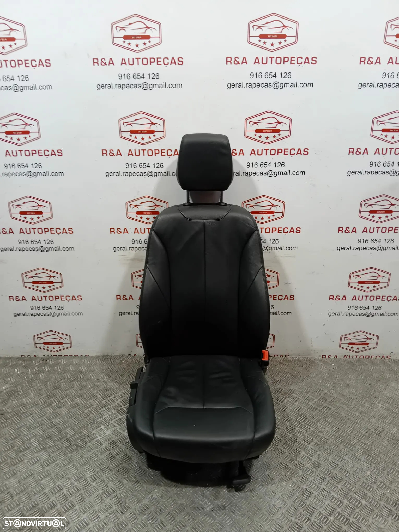 Conjunto de Bancos BMW F20 em Pele Original - 12