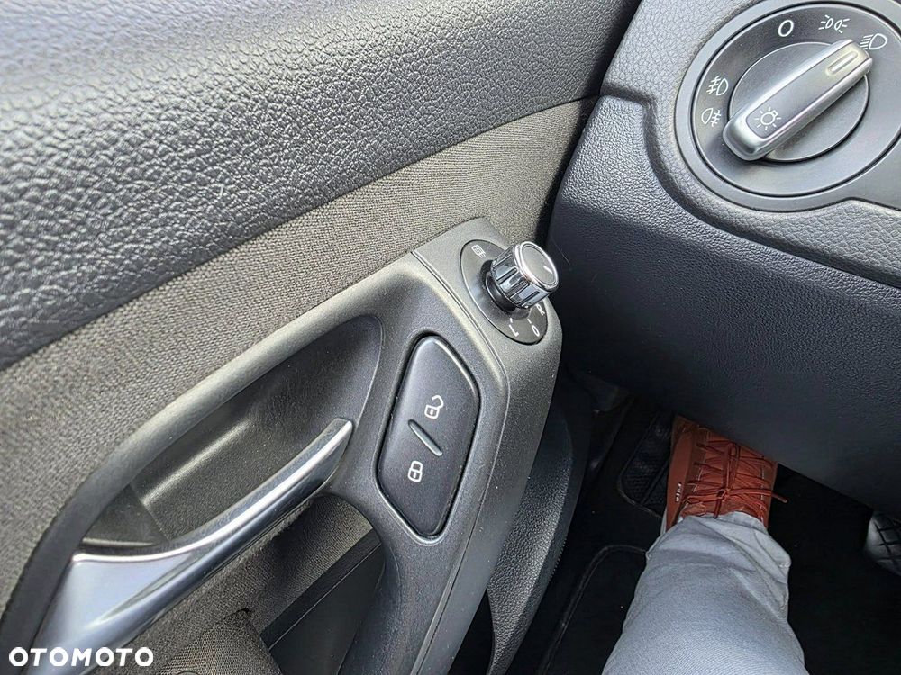 Volkswagen Polo 1.6 TDI Blue Motion Technology Trendline - 11