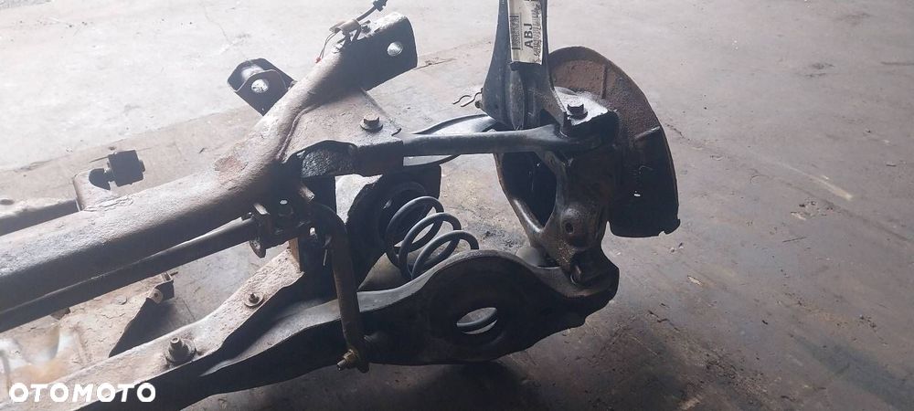 KOMPLETNE ZAWIESZENIE BELKA SANKI TYŁ FORD C-MAX I MK1 - 4