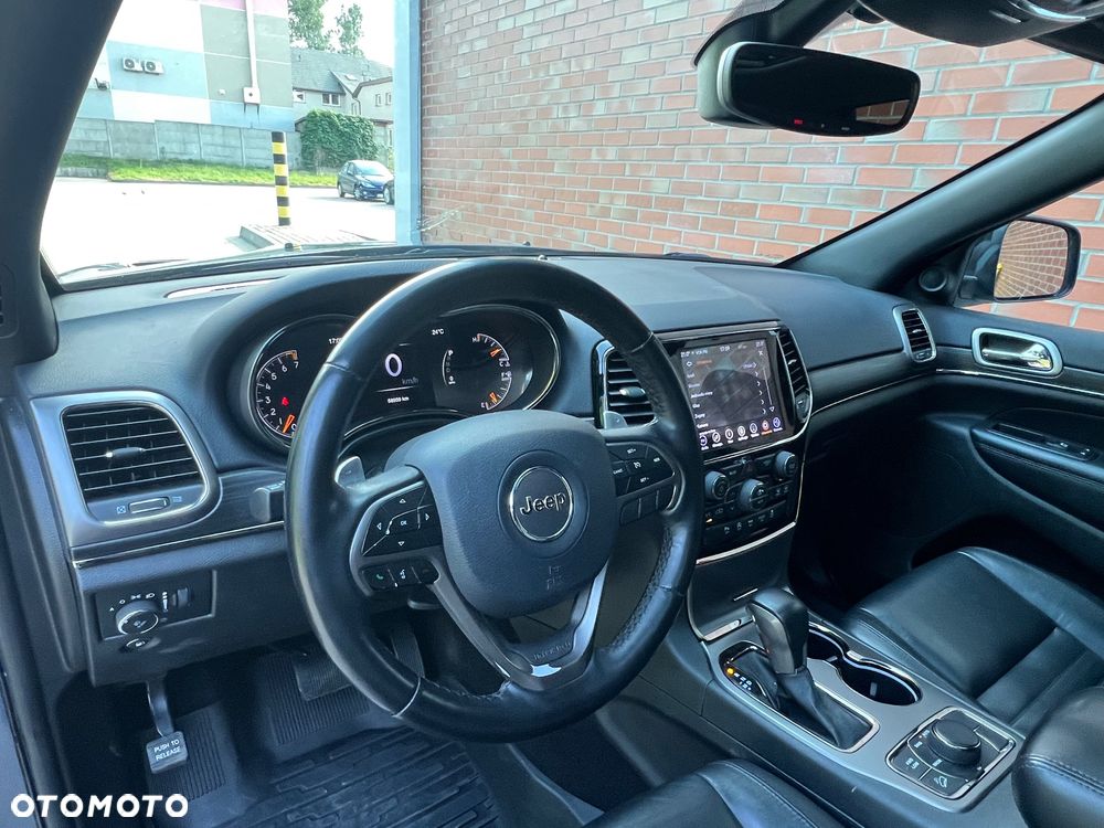 Jeep Grand Cherokee - 9