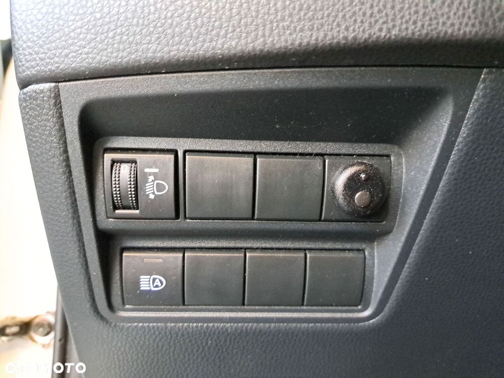 Toyota Yaris Cross Hybrid 1.5 Comfort 4x4 - 35