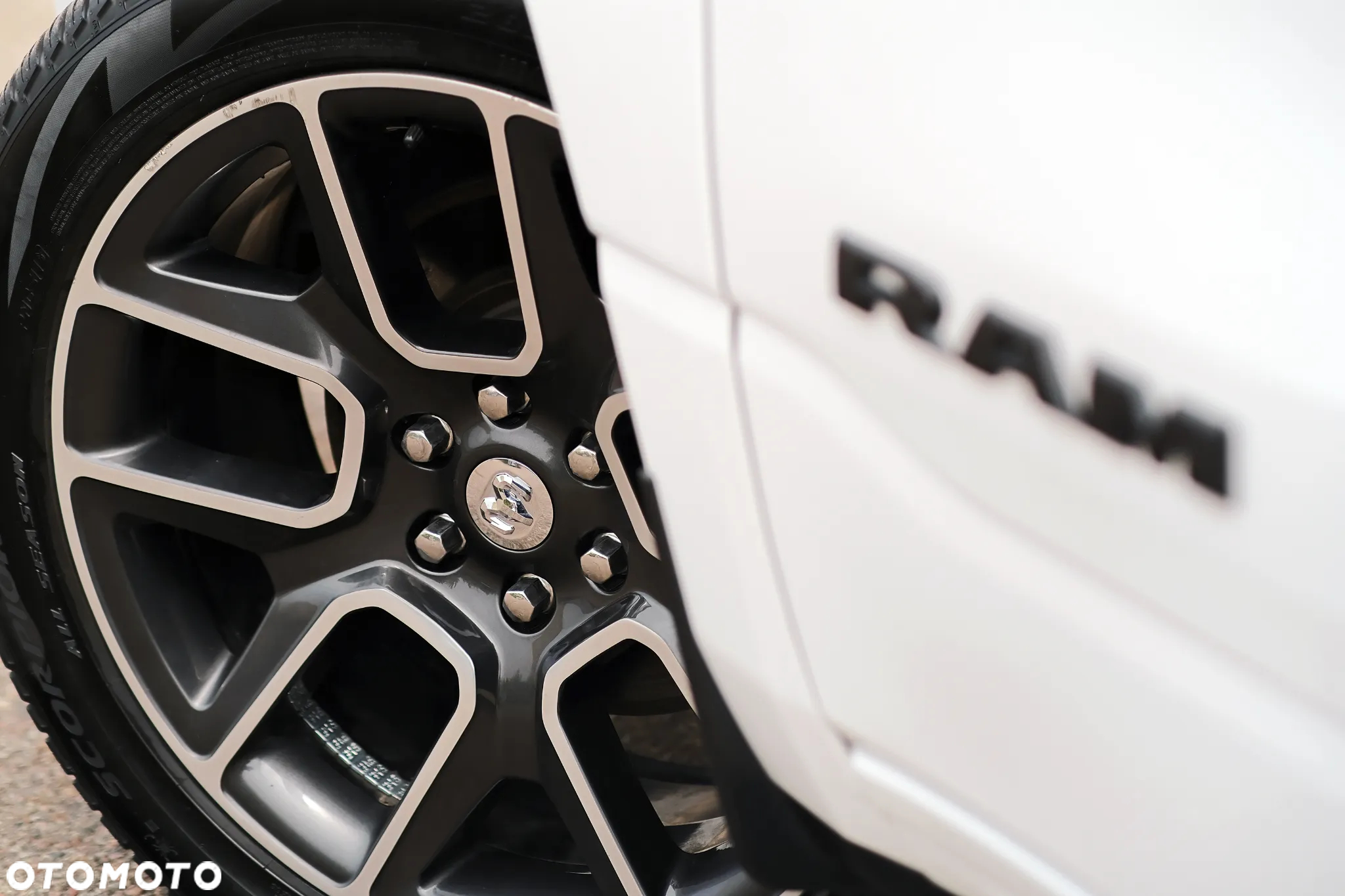 RAM 1500 5.7 Crew Cab Shortbed Laramie Sport - 19