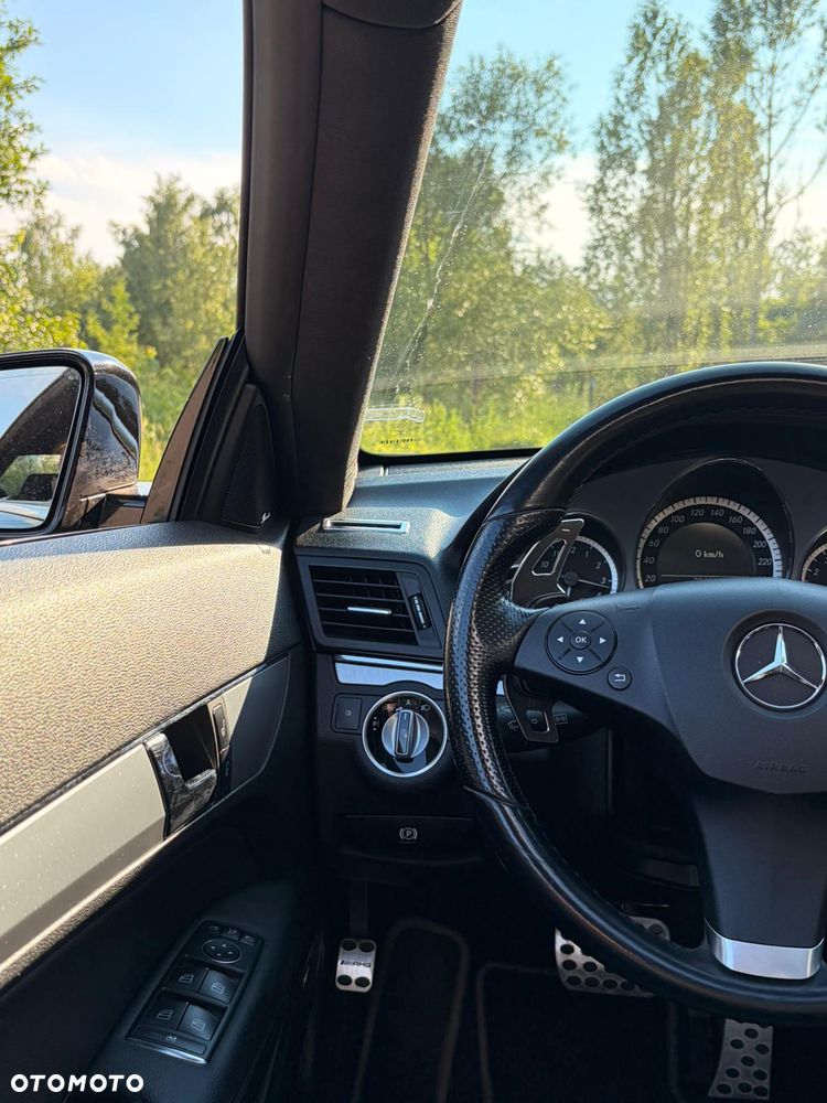 Mercedes-Benz Klasa E 250 CGI BlueEFFICIENCY Automatik Avantgarde - 23