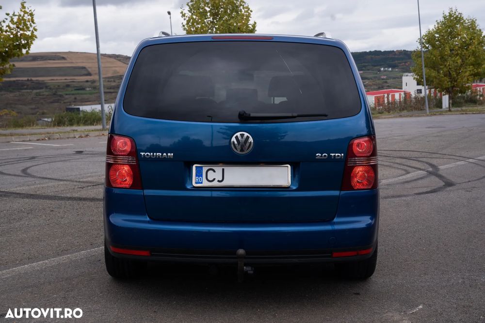 Volkswagen Touran 2.0TDI Highline - 5
