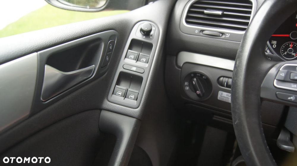 Volkswagen Golf 2.0 TDI Comfortline - 22