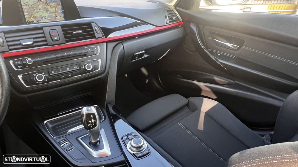 BMW 318 d Touring Auto Line Sport - 8