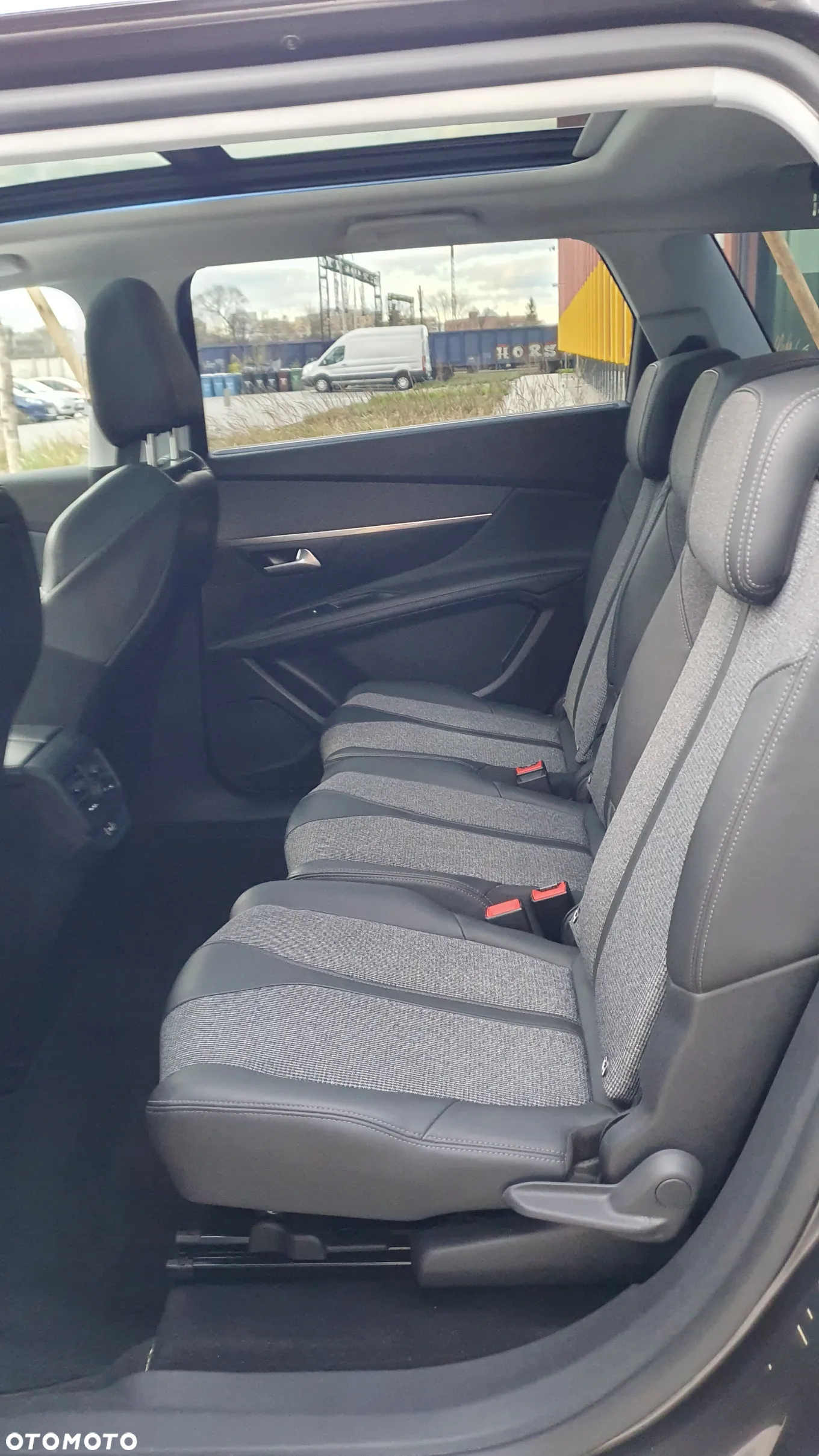 Peugeot 5008 1.5 BlueHDi Allure Pack S&S - 23