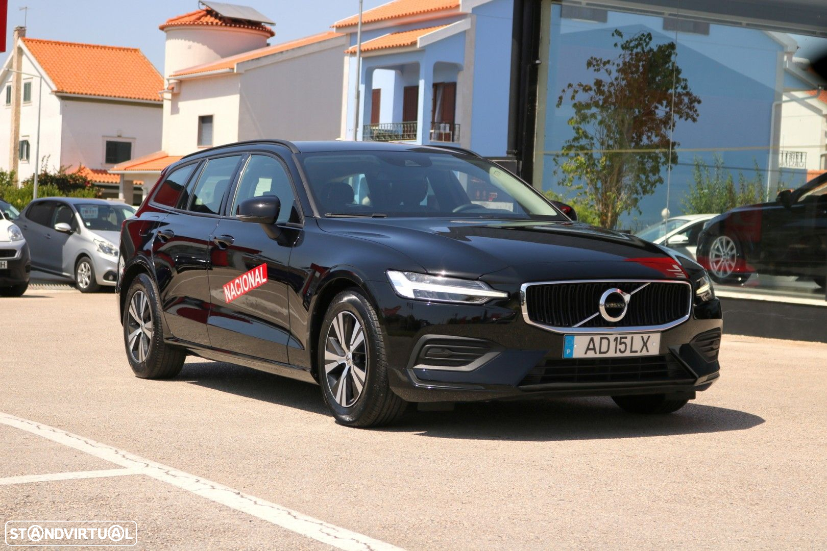 Volvo V60 2.0 D3 Momentum Core - 3