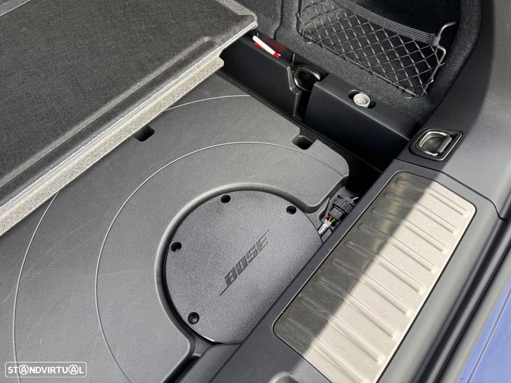 Porsche Macan Electric 4 - 15