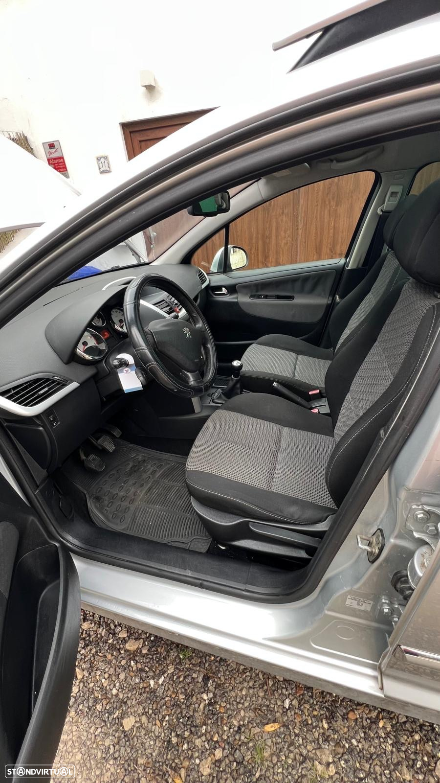 Peugeot 207 SW 1.6 HDi Premium - 5