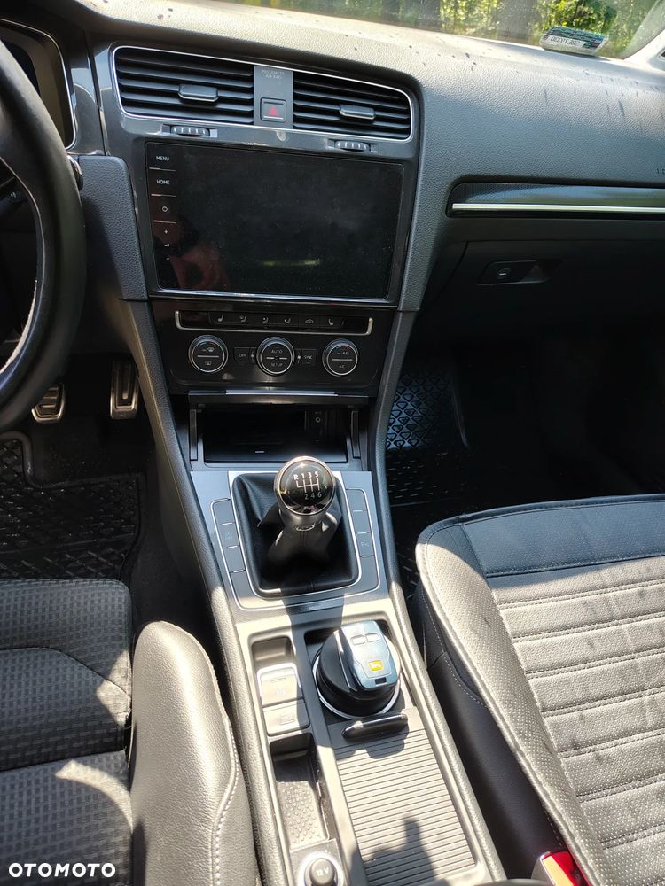 Volkswagen Golf VII 1.4 TSI BMT Highline - 12