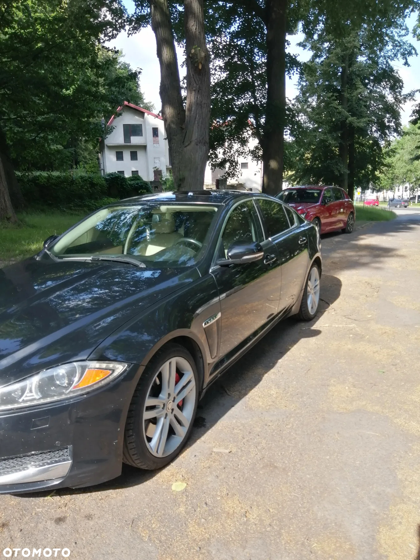Jaguar XF 2.0 T Premium Luxury - 6