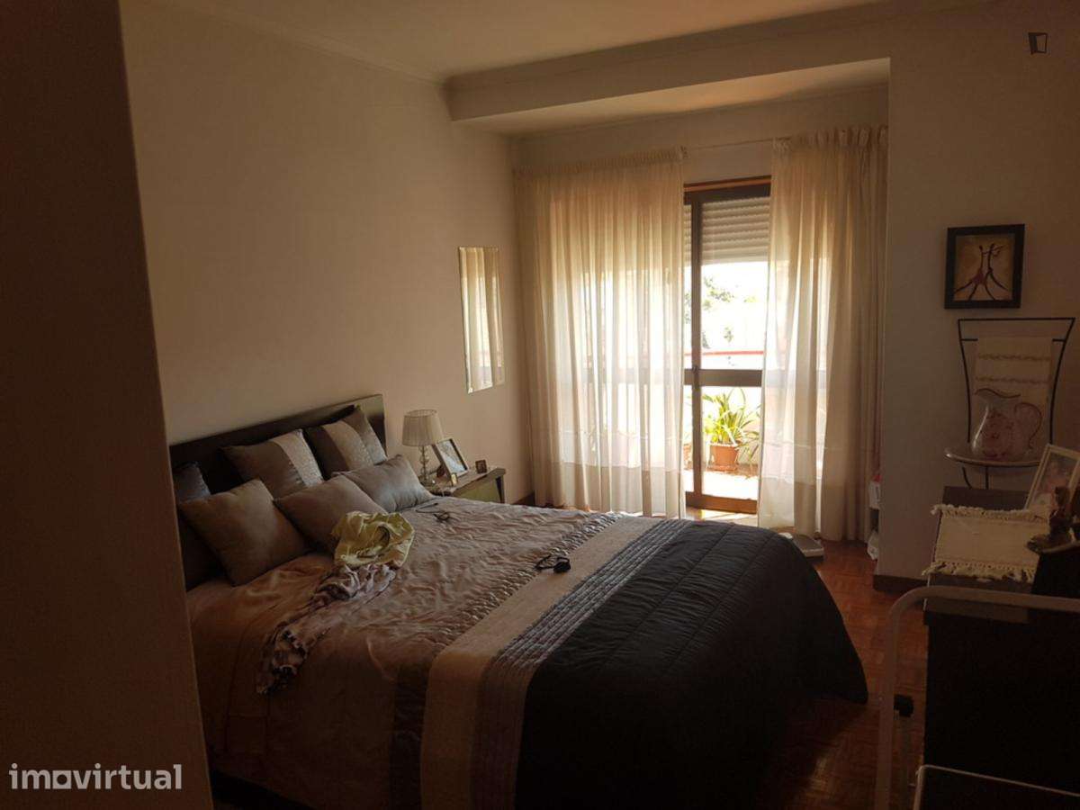 Apartamento com 8 quartos - localizado em  Coimbra - Grande imagem: 4/13