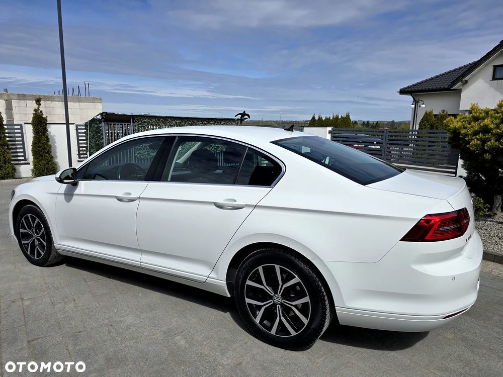 Volkswagen Passat 1.8 TSI BMT Highline DSG - 28