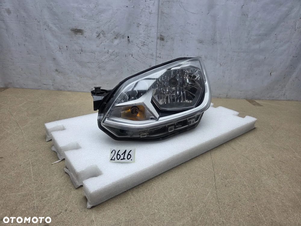 Volkswagen UP lift 16-23r 1S1941015AA lampa lewy lewa przód przednia - 2