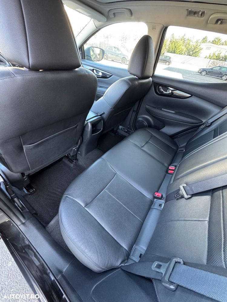 Nissan Qashqai 1.6 DCI Start/Stop X-TRONIC Tekna - 9