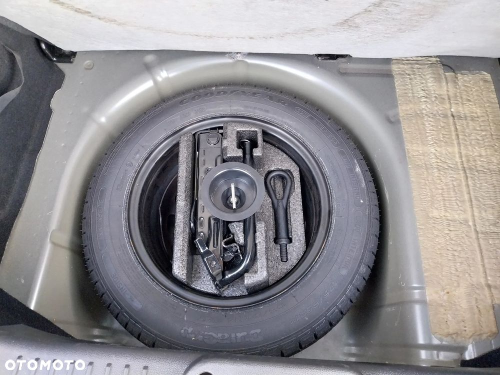 Ford Fiesta 1.25 Champions Edition - 22