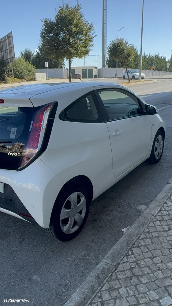 Toyota Aygo x - 3