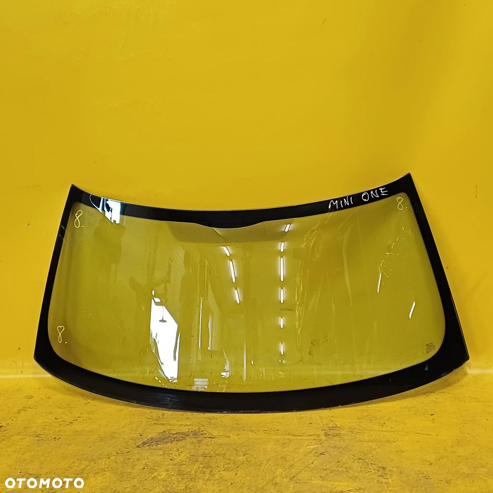 SZYBA CZOŁOWA PRZEDNIA MINI ONE COOPER R50 NR8
