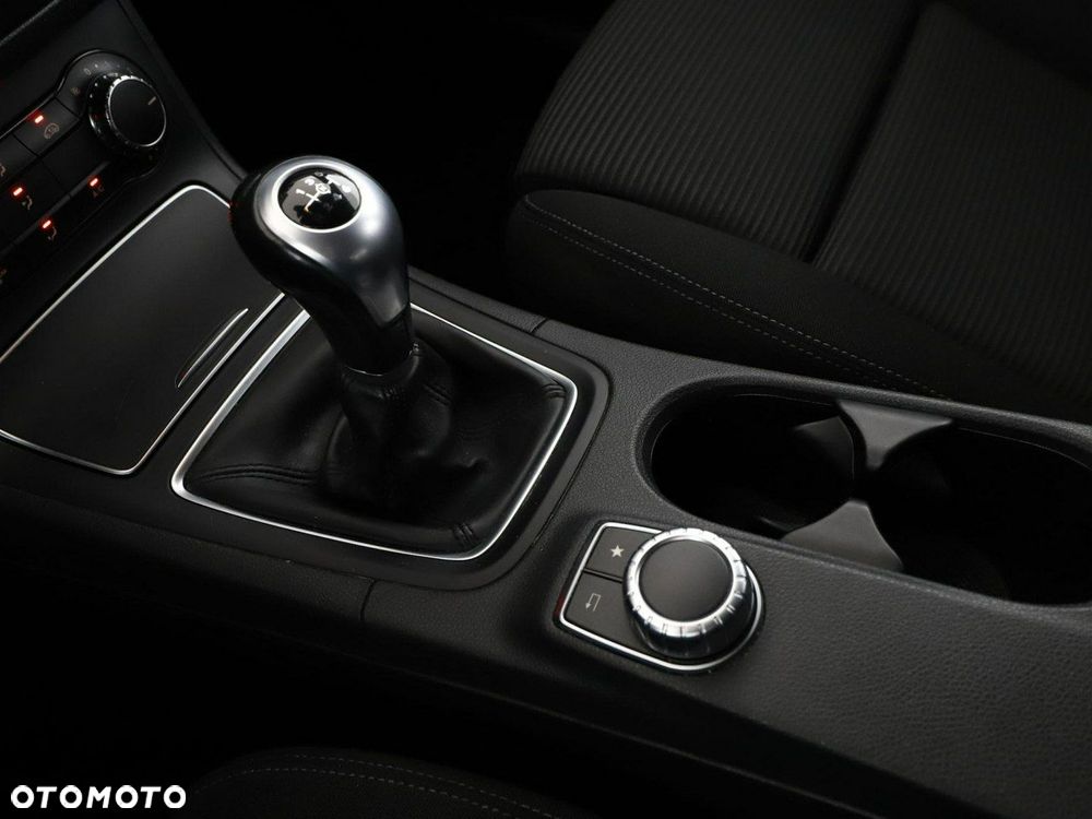 Mercedes-Benz Klasa B 180 CDI - 31